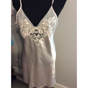 Soft Pink Slip Chemise Nightgown Dress M Lace Bodice Intimate Linea Donatella